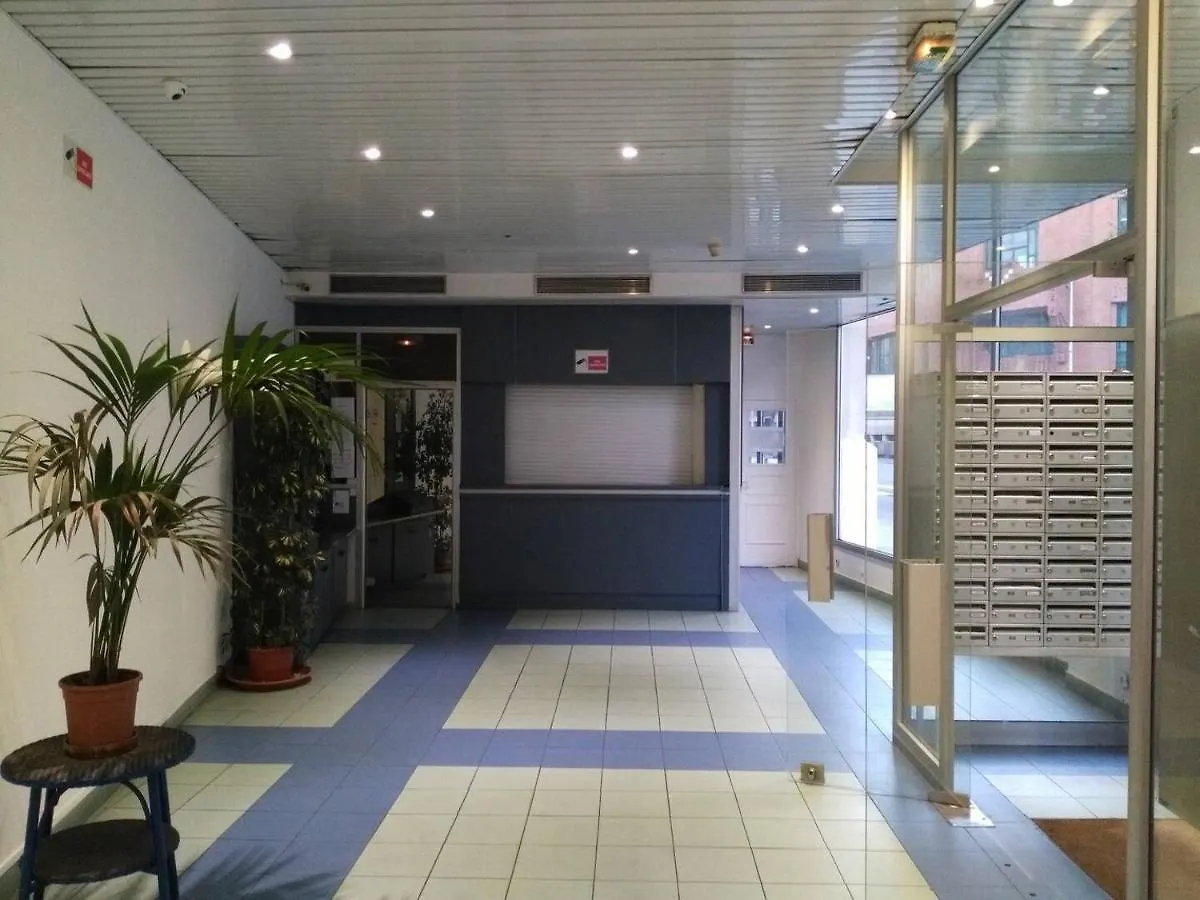 A & H Rooms + Wifi Nice 0*,  France